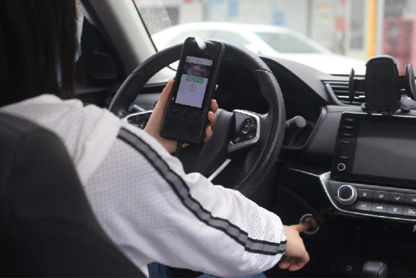 春节酒局多，安全出行更需守护：达辰威（DCW）车载酒精锁从源头筑牢安全防线